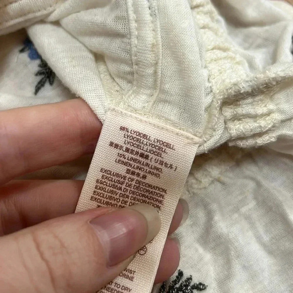 Free People Women’s Cream full bloom embroidered crop top Ruffle Small NWT - Picture 9 of 9